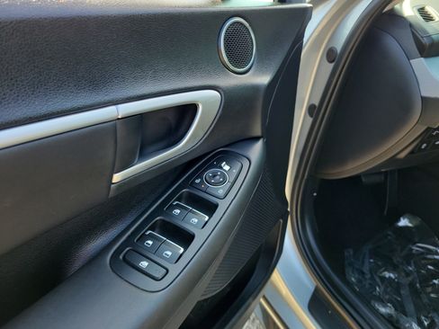 Used 2025 Hyundai Sonata SEL FWD image 18