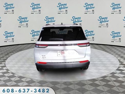 New 2026 Jeep Grand Cherokee Altitude image 6