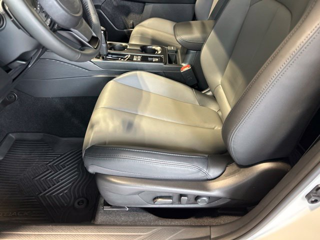Used 2026 Subaru Outback Premium AWD/4WD image 44