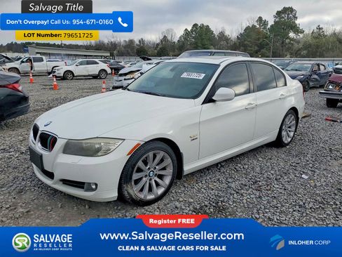 Used 2011 BMW 328i xDrive Sedan image 1