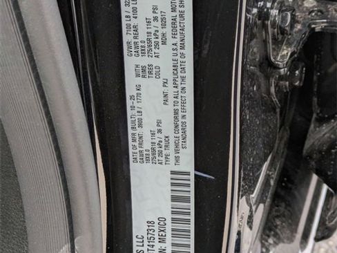 New 2026 RAM 1500 4x4 Crew Cab image 33