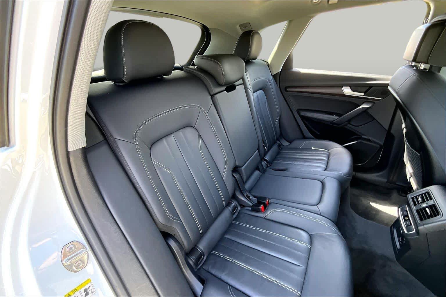 Used 2021 Audi Q5 2.0T Premium Plus w/ Premium Plus Package AWD/4WD image 19