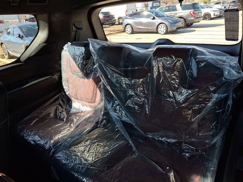 New 2026 INFINITI QX80 Autograph w/ Premium Cargo Package image 7