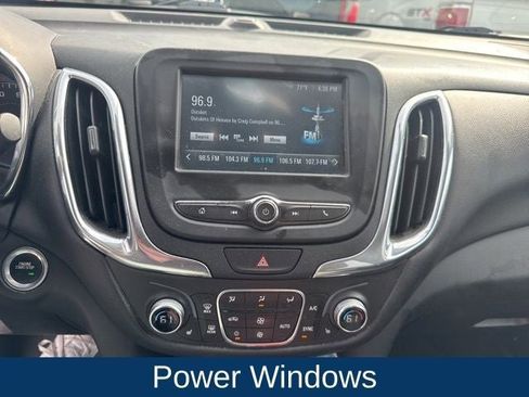 Used 2018 Chevrolet Equinox LT FWD image 14