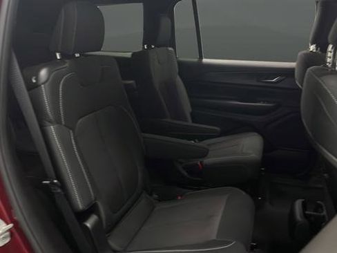 Used 2024 Jeep Grand Cherokee L Laredo w/ Luxury Tech Group I AWD/4WD image 25
