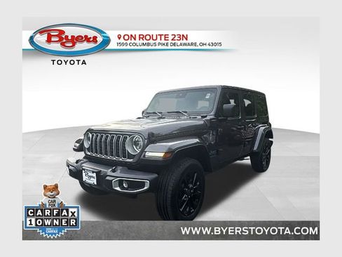 Used 2025 Jeep Wrangler Unlimited Sahara w/ Safety Group AWD/4WD image 1