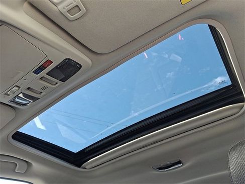 Used 2017 Subaru Legacy 2.5i Premium image 14