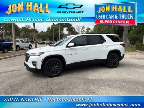Used 2023 Chevrolet Traverse RS AWD/4WD image 3