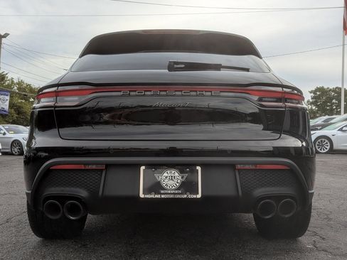 Used 2023 Porsche Macan image 9
