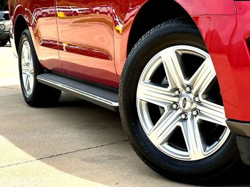 Certified 2020 Ford Expedition XLT w/ Equipment Group 202A RWD image 6