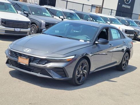 New 2026 Hyundai Elantra Sport FWD image 2