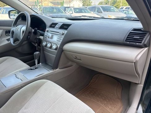 Used 2011 Toyota Camry LE w/ LE Extra-Value Pkg FWD image 16