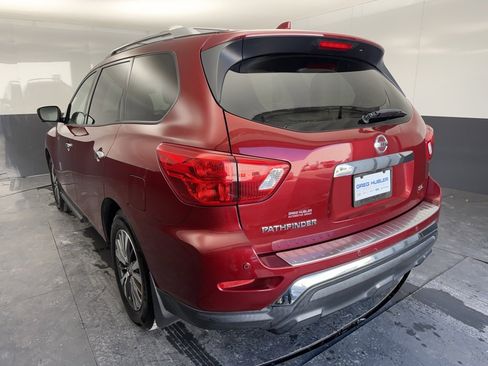 Used 2019 Nissan Pathfinder SL w/ Cargo Package image 2