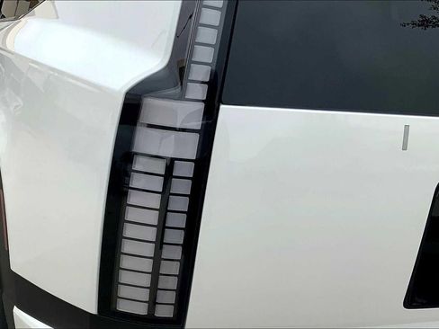 New 2026 Hyundai Ioniq 9 SE image 14