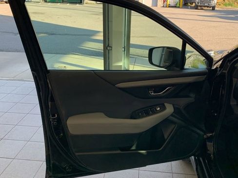 Used 2020 Subaru Outback Premium AWD/4WD image 5
