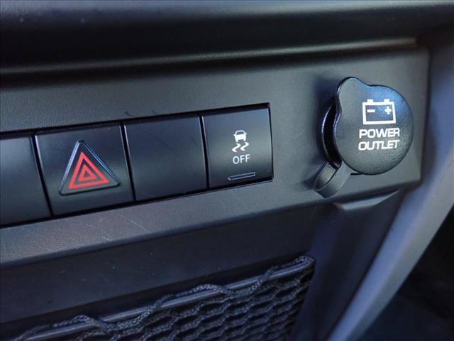 Used 2010 Jeep Wrangler Sahara w/ Dual Top Group AWD/4WD image 20