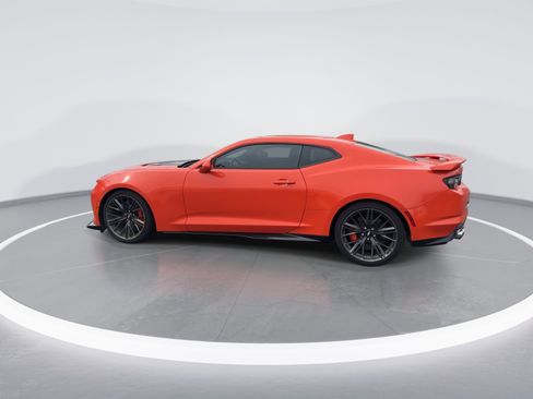 Used 2019 Chevrolet Camaro ZL1 image 6