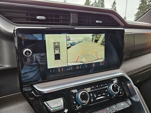 Used 2024 GMC Sierra 1500 Denali AWD/4WD image 34