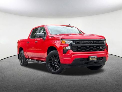 Used 2024 Chevrolet Silverado 1500 Custom AWD/4WD image 2