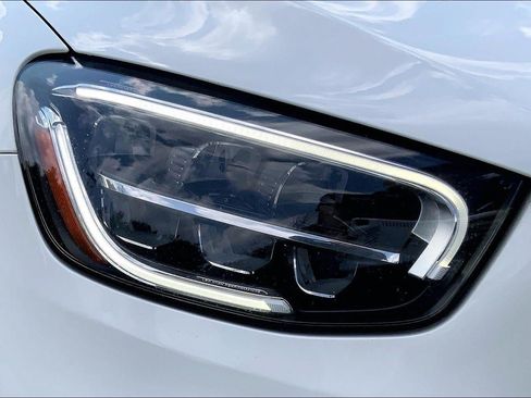 Used 2020 Mercedes-Benz GLC 300 4MATIC image 27