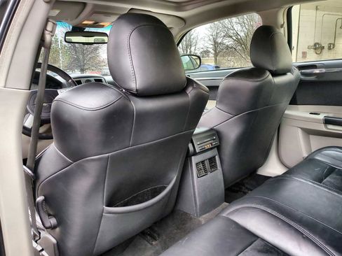 Used 2006 Chrysler 300 SRT8 w/ SRT Option Group I image 18