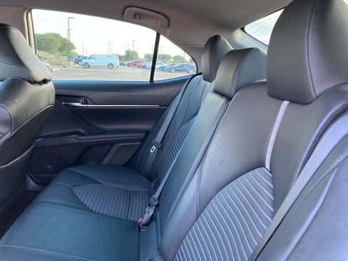 Used 2021 Toyota Camry SE image 10