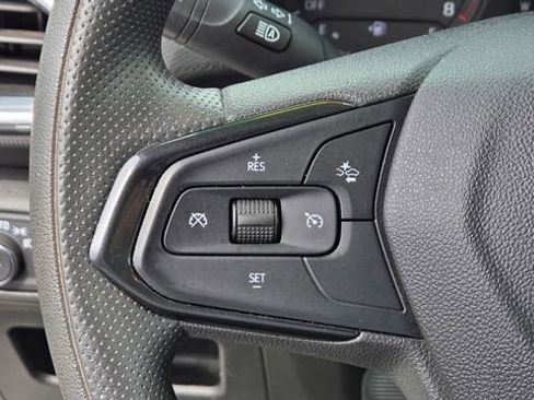 Used 2023 Chevrolet TrailBlazer LT FWD image 18