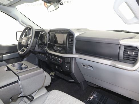 Used 2022 Ford F150 XLT w/ XTR Package image 35