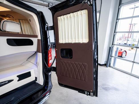 Used 2020 Mercedes-Benz Metris Passenger image 52