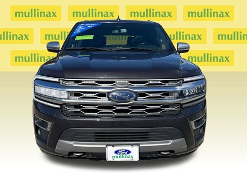 Used 2024 Ford Expedition Platinum image 12