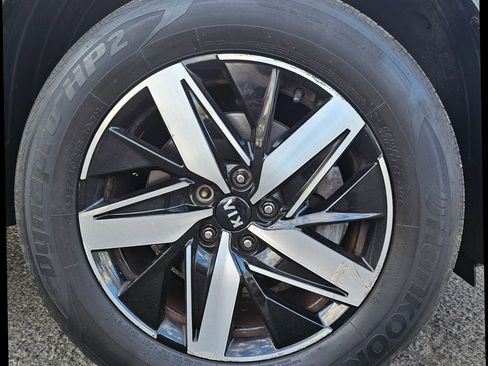 Used 2021 Kia Sorento EX image 36