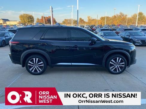 Certified 2024 Nissan Pathfinder Platinum w/ Cargo Package image 8