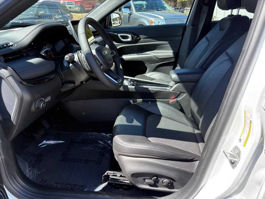 Used 2026 Jeep Compass Latitude AWD/4WD image 15