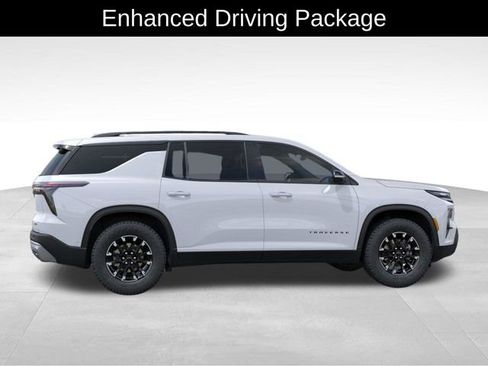 New 2026 Chevrolet Traverse Z71 w/ Enhanced Driving Package AWD/4WD image 6
