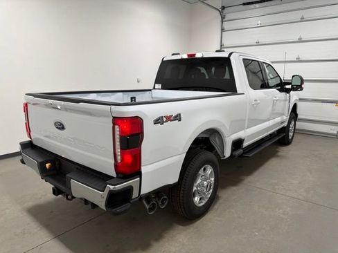 New 2026 Ford F350 XLT w/ XLT Premium Package AWD/4WD image 4