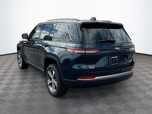 New 2026 Jeep Grand Cherokee Limited w/ Luxury Tech Group II AWD/4WD image 6