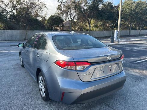 Used 2023 Toyota Corolla LE image 4