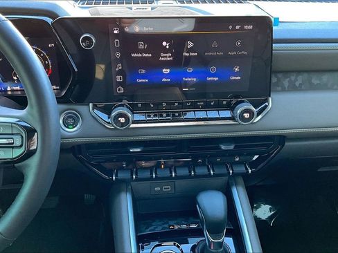 Used 2024 Chevrolet Colorado ZR2 w/ ZR2 Convenience Package III image 6