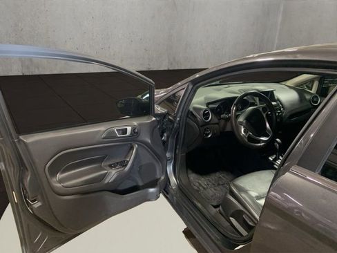 Used 2015 Ford Fiesta Titanium FWD image 10