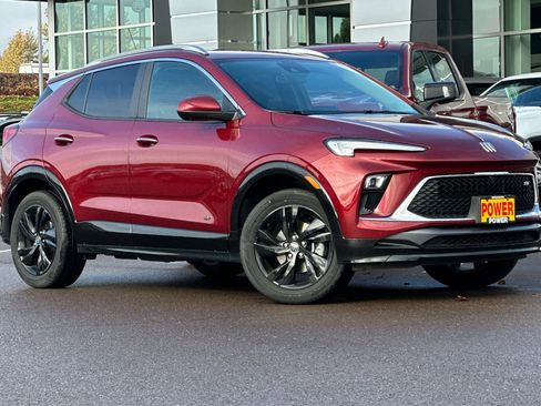 Used 2025 Buick Encore GX Sport Touring w/ Advanced Technology Package image 2