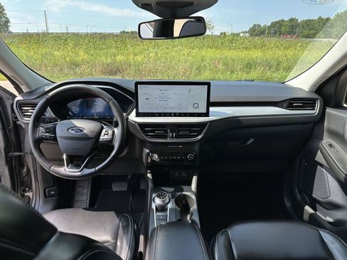 Used 2024 Ford Escape Platinum AWD/4WD image 16