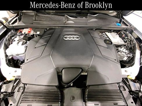 Used 2022 Audi Q7 3.0T Prestige AWD/4WD image 30