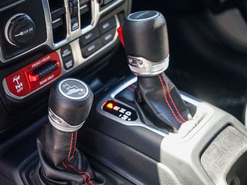 Used 2020 Jeep Gladiator Rubicon image 18