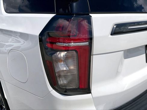 Used 2022 Chevrolet Tahoe Z71 AWD/4WD image 27