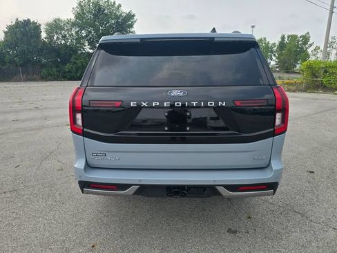 Used 2025 Ford Expedition Max Platinum w/ Driver's Package AWD/4WD image 5