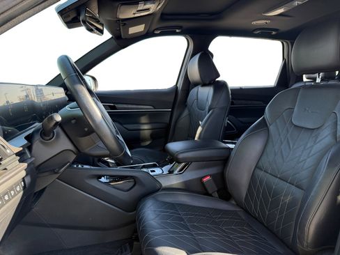 Used 2024 Kia Telluride EX X-Line image 9