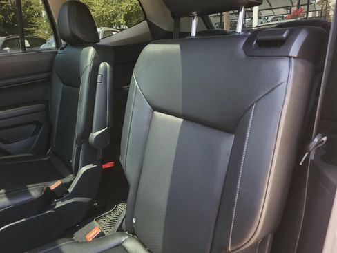 Used 2019 Volkswagen Atlas SE w/ Panoramic Sunroof Package FWD image 19