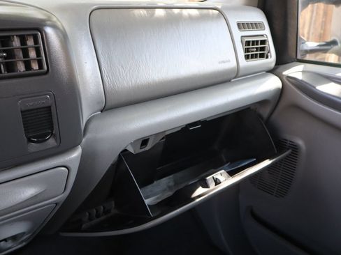 Used 2004 Ford F350 XLT RWD image 35