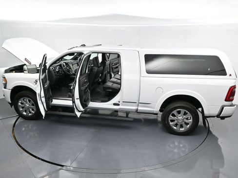 Used 2019 RAM 3500 Limited image 40