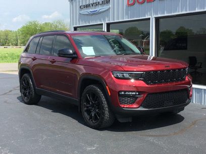 Used 2023 Jeep Grand Cherokee Limited w/ Black Appearance Package